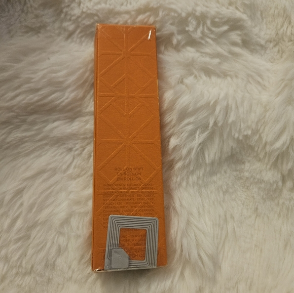 2pc Tory Burch/Stila Set - Picture 12 of 16